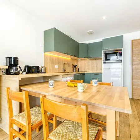 Apartment Homency - De L'alpe 30 *